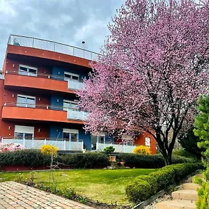 Rosehill Garden Family With A Great View Apartment