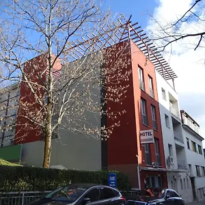 Rose Hotel